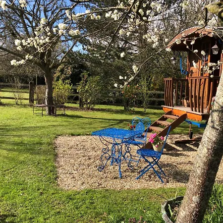 Luxe tent Roulotte Capucine *